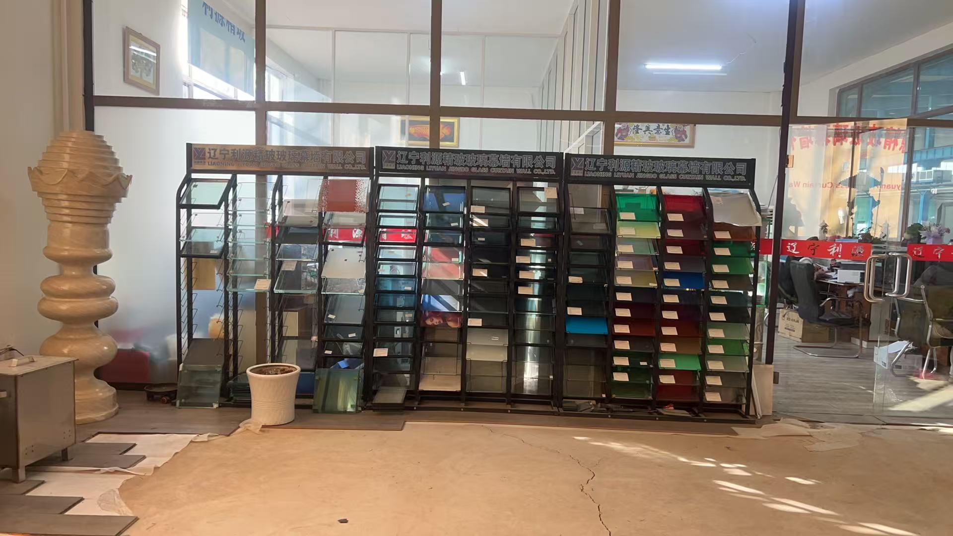 沧州市工程玻璃批量采购夹层夹丝玻璃 - 方案